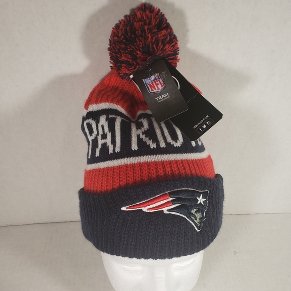 NWT Men's New England Patriots Cuffed Beanie - Picture 1 of 4